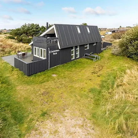 Casandra - 600m From The Sea By Interhome *