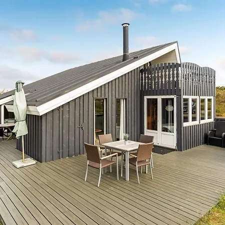 Casandra - 600m From The Sea By Interhome